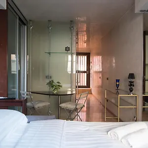 https://studio-apartment-in-city-center.italymilanhotels.net